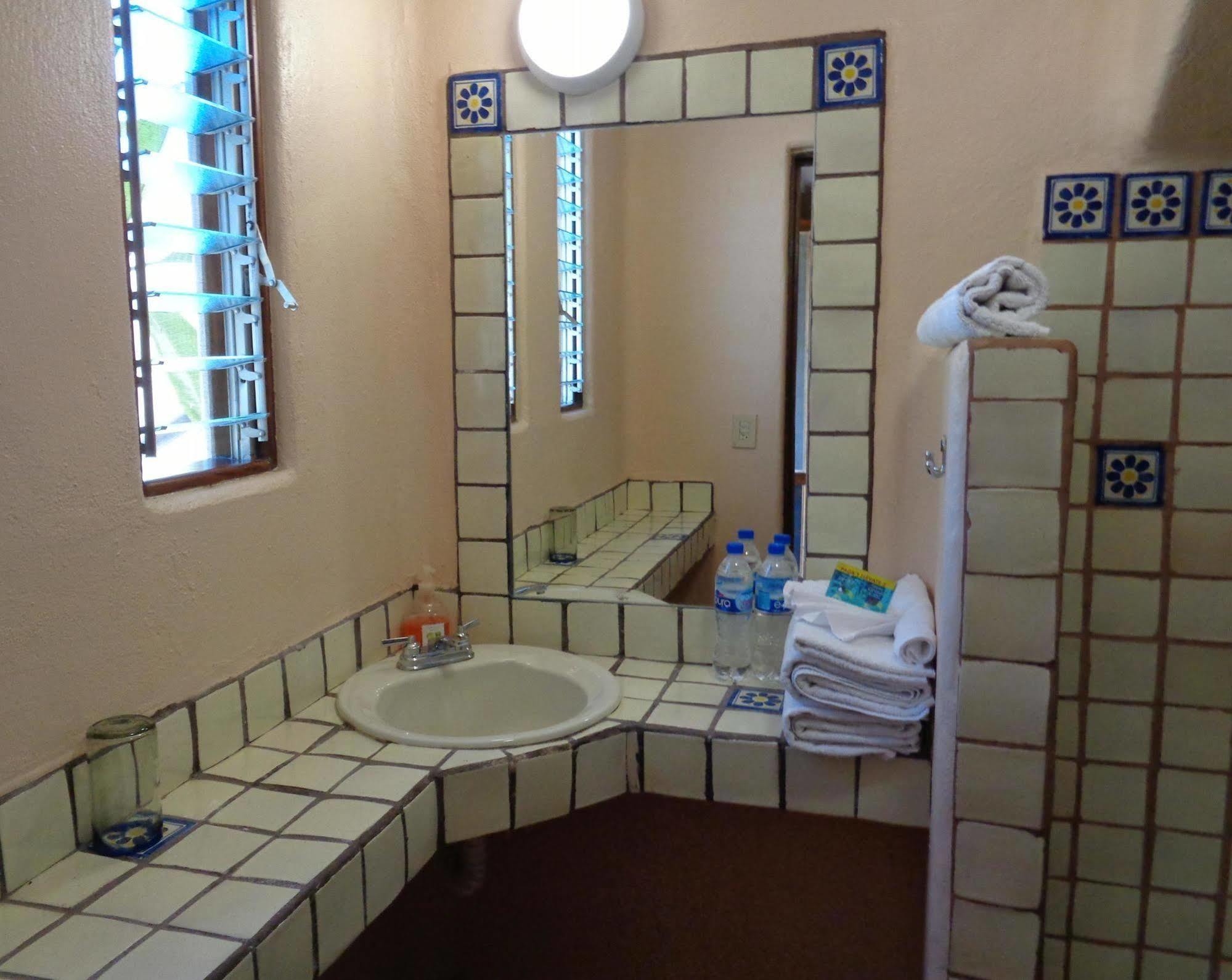 סנטה קרוז הואטולקו Agua Azul La Villa מראה חיצוני תמונה